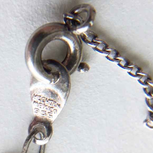 Sterling Silver vintage sombrero poncho man pendant necklace - Picture 9 of 10